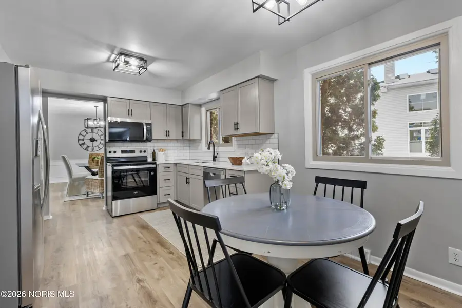 2024 Inglewood Road, Holland, OH 43528 - Image #2