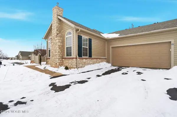 2690 N Canterbury Circle, Port Clinton, OH 43452