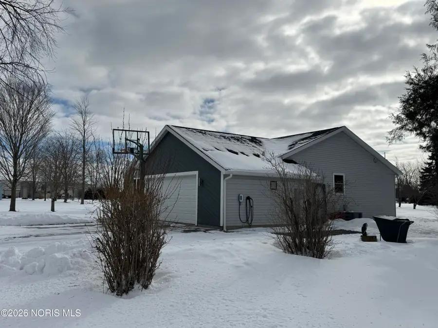 902 E Church Street, West Unity, OH 43570 - #3