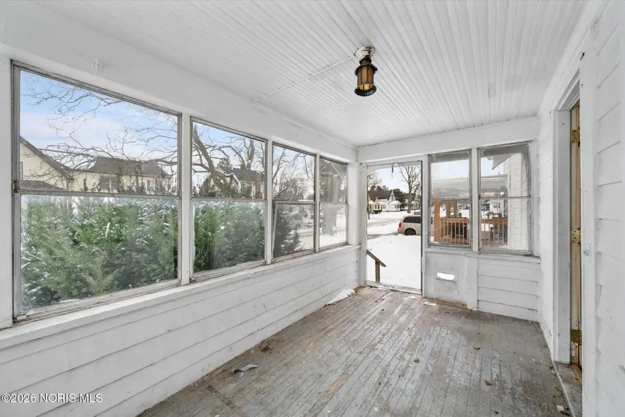 910 Woodward Avenue, Toledo, OH 43608 - #2