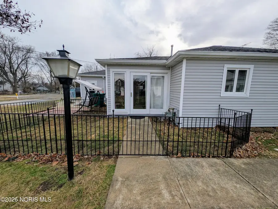 915 Buckeye Street, Genoa, OH 43430 - #3