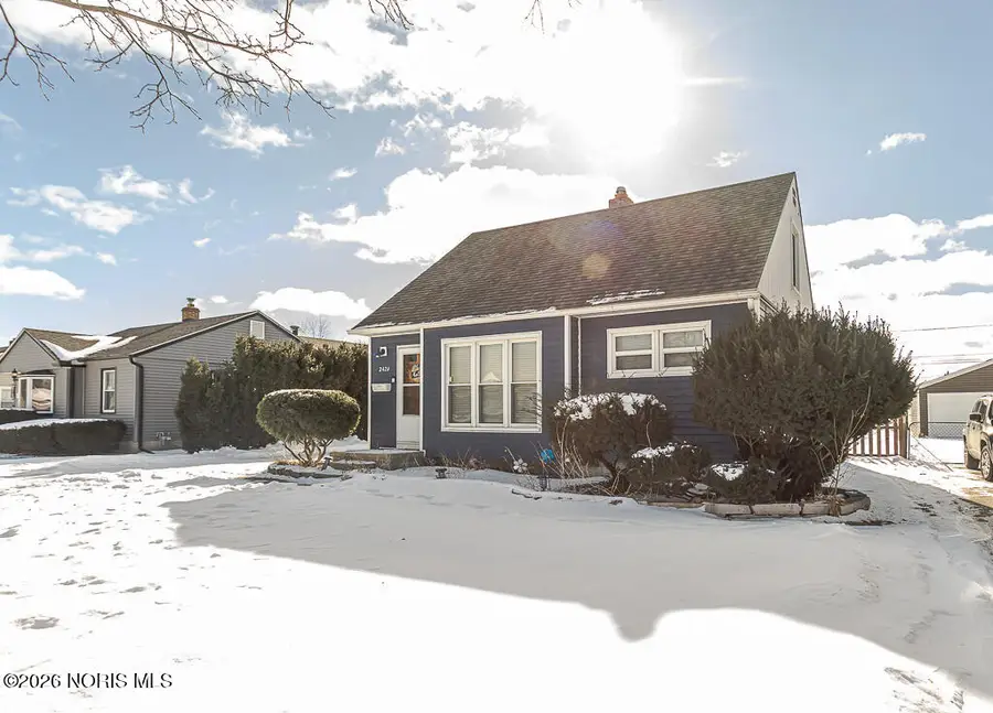 2426 106th Street, Toledo, OH 43611 - #3