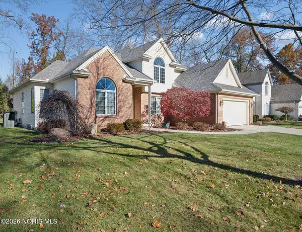7736 Woodstone Drive, Maumee, OH 43537