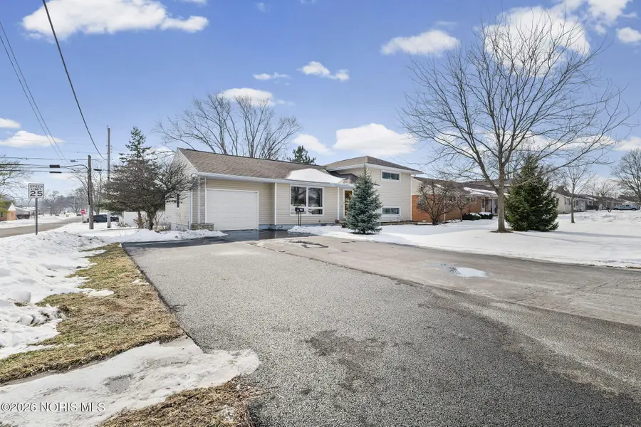 701 W Melrose Avenue, Findlay, OH 45840 - #2