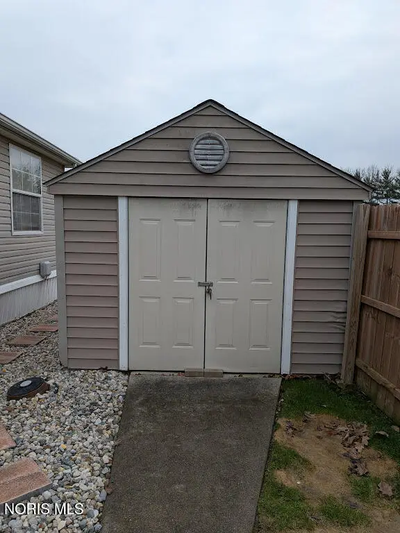 2158 Redbud Lane, Delta, OH 43515 - #3