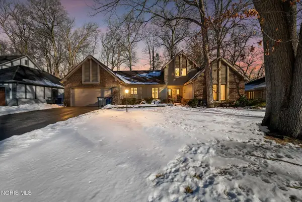 4456 Woodbriar Drive, Toledo, OH 43623