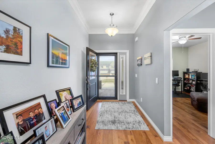 4736 Lakeside Drive, Maumee, OH 43537 - #3