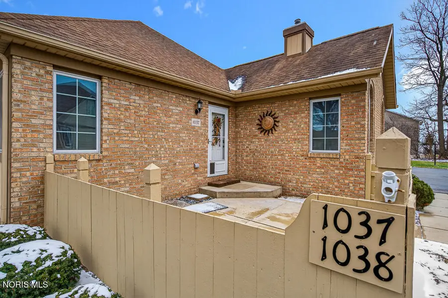 1037 Turnbury Lane, Perrysburg, OH 43551 - #3