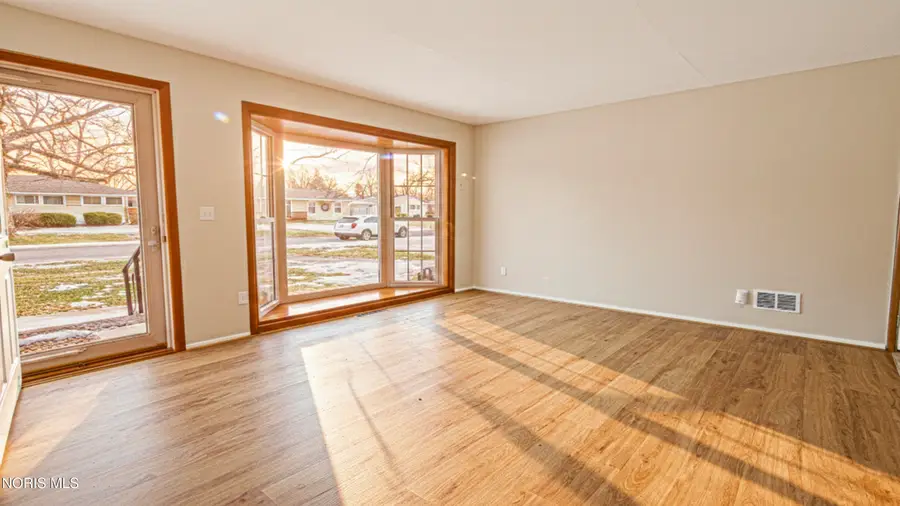 1409 Bradshaw Court, Maumee, OH 43537 - #3