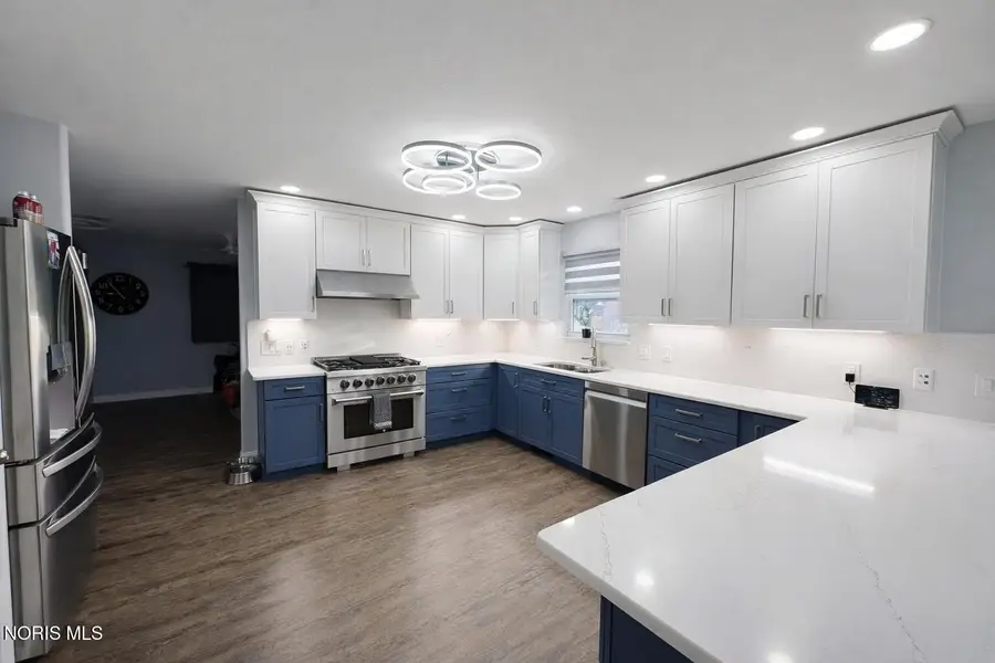 5862 W Benalex Drive, Toledo, OH 43612 - #2