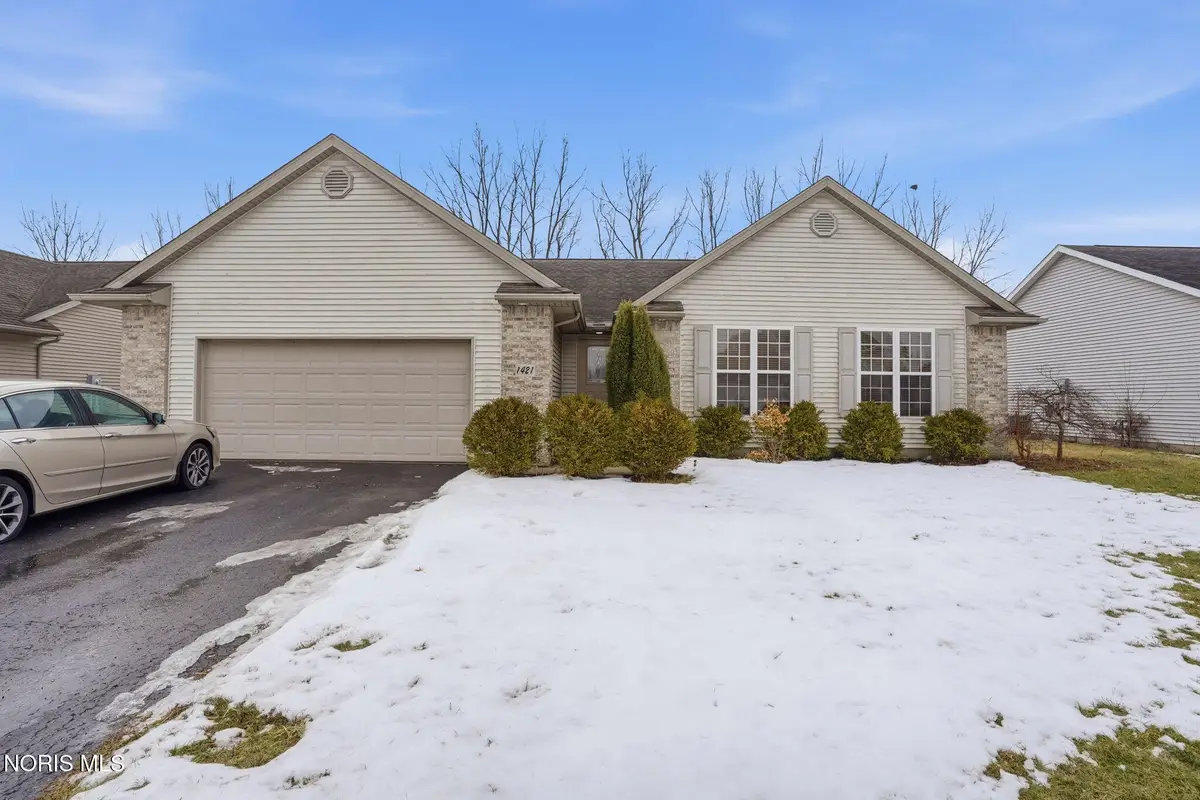 1421 Autumn Drive, Findlay, OH 45840 - #1