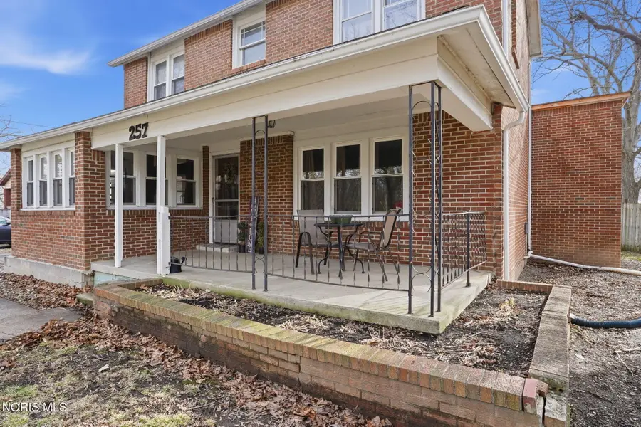 257 S Main Street, McComb, OH 45858 - #3