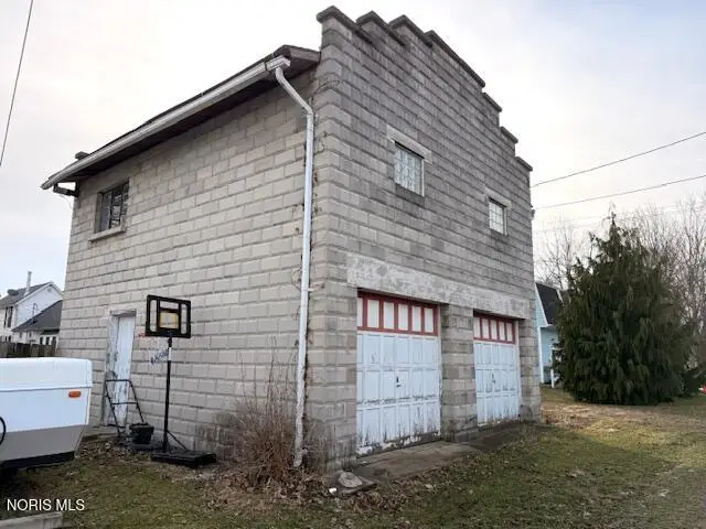 640 Center Street, Findlay, OH 45840 - #2