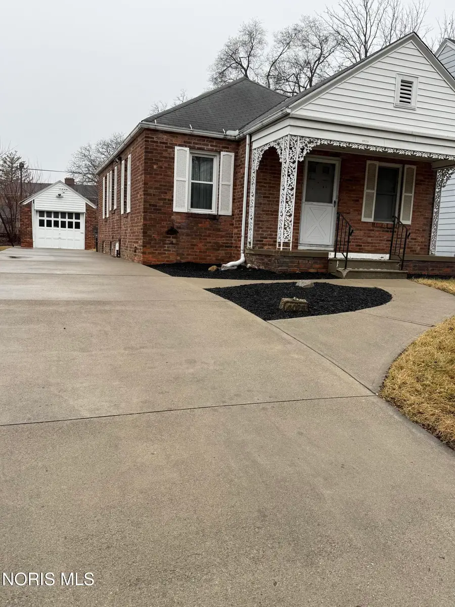 4025 Belmar Avenue, Toledo, OH 43612 - #3