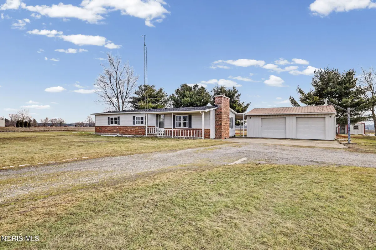 3859 Co Rd C, Swanton, OH 43558 - #1