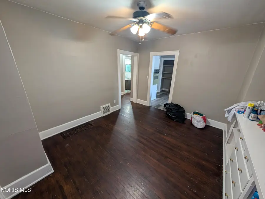 3712 Willys Parkway, Toledo, OH 43612 - #3