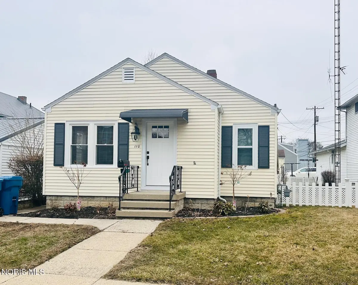 110 S Monroe Street, Fremont, OH 43420 - #1