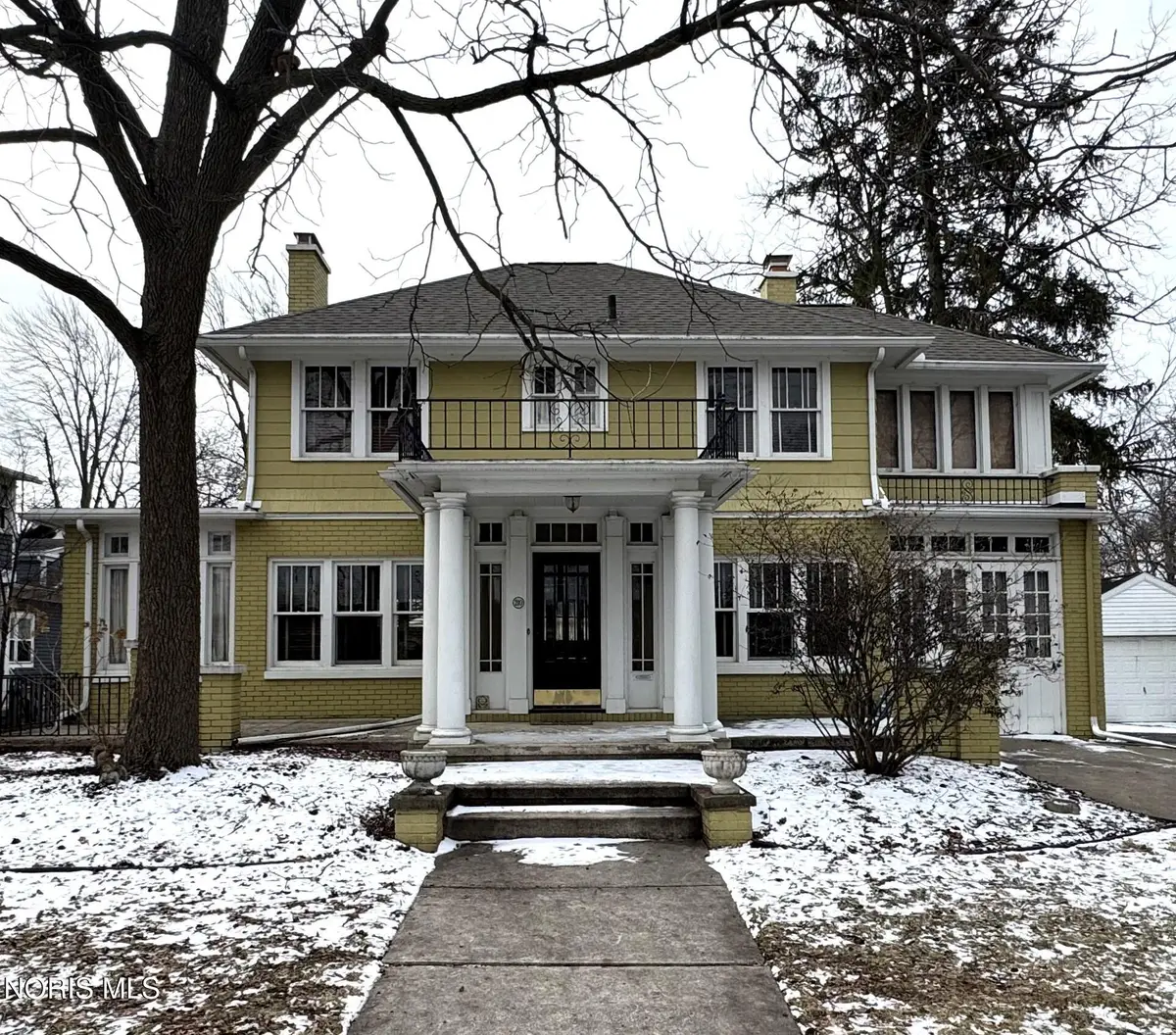 210 W Indiana Avenue, Perrysburg, OH 43551 - #1