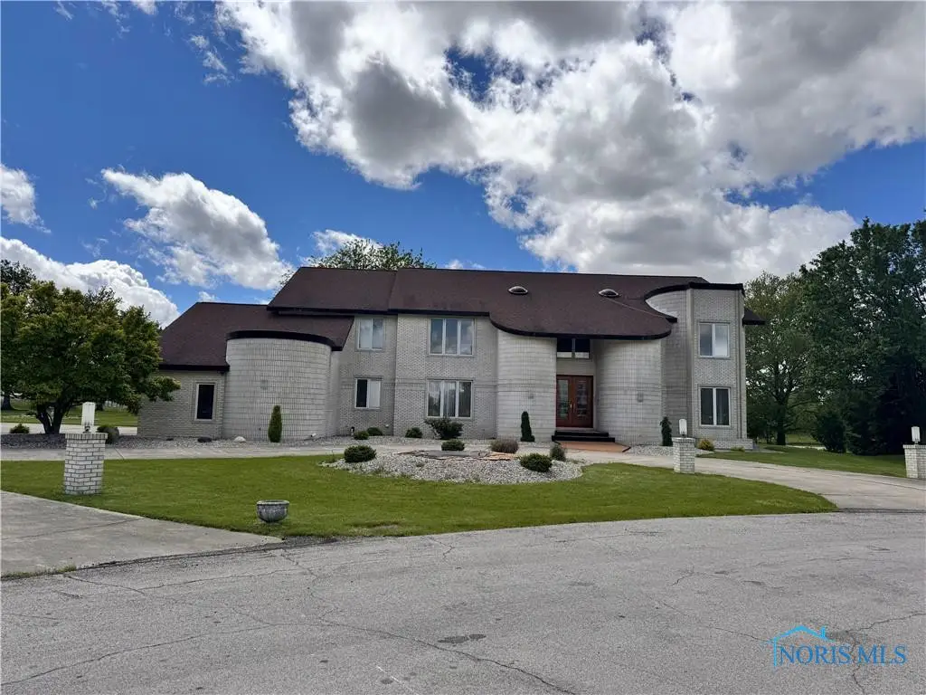 322 Dublin Lane, Bryan, OH 43506 - #1