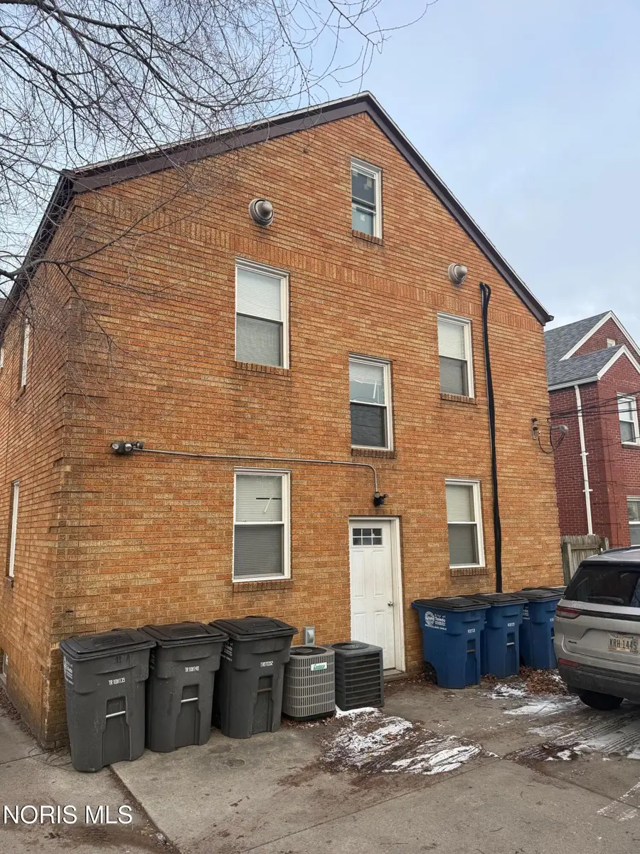 3430 Douglas Road, Toledo, OH 43606 - #2