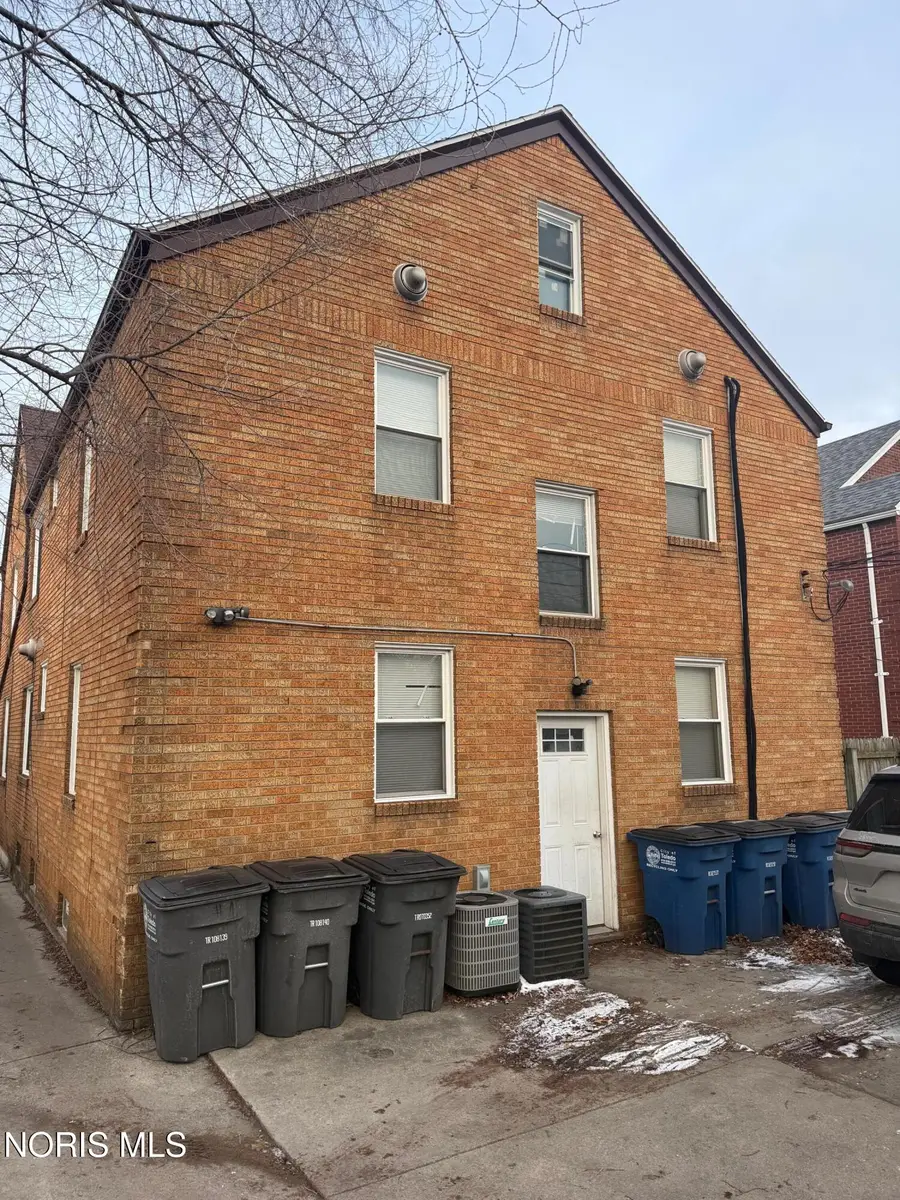 3430 Douglas Road, Toledo, OH 43606 - #3