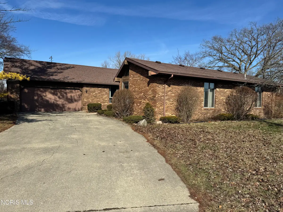 601 Pheasant Drive, Bowling Green, OH 43402 - #1