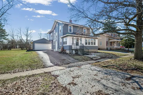 209 E Hobart Avenue, Findlay, OH 45840