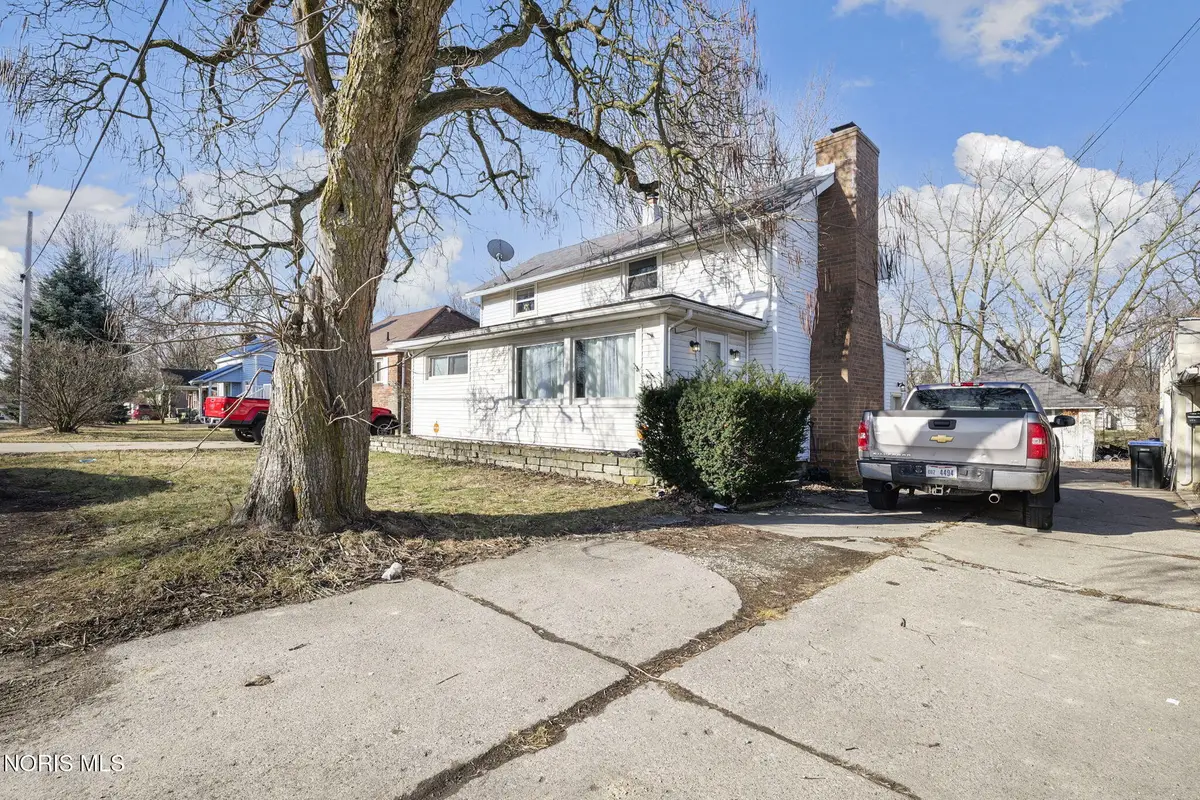 1466 Sunshine Street, Oregon, OH 43616 - #1