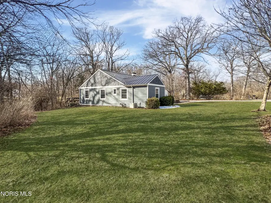 905 Corwin Street, Defiance, OH 43512 - #2