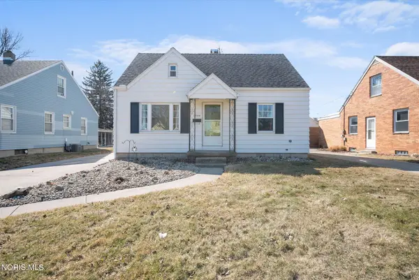 2544 Cawdor Road, Oregon, OH 43616