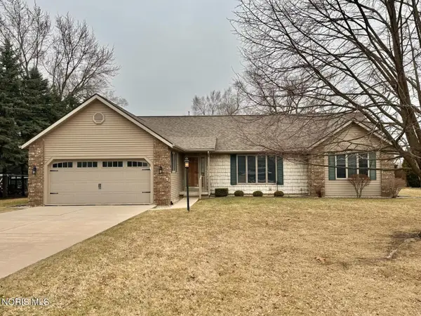 202 Sycamore Lane, Bryan, OH 43506