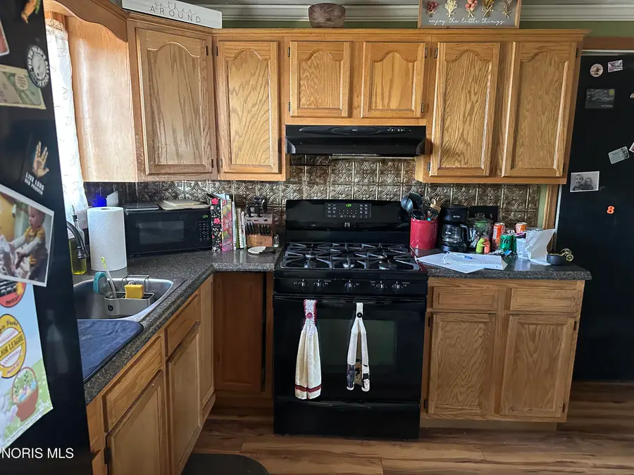 1122 Ottawa Avenue, Defiance, OH 43512 - #2