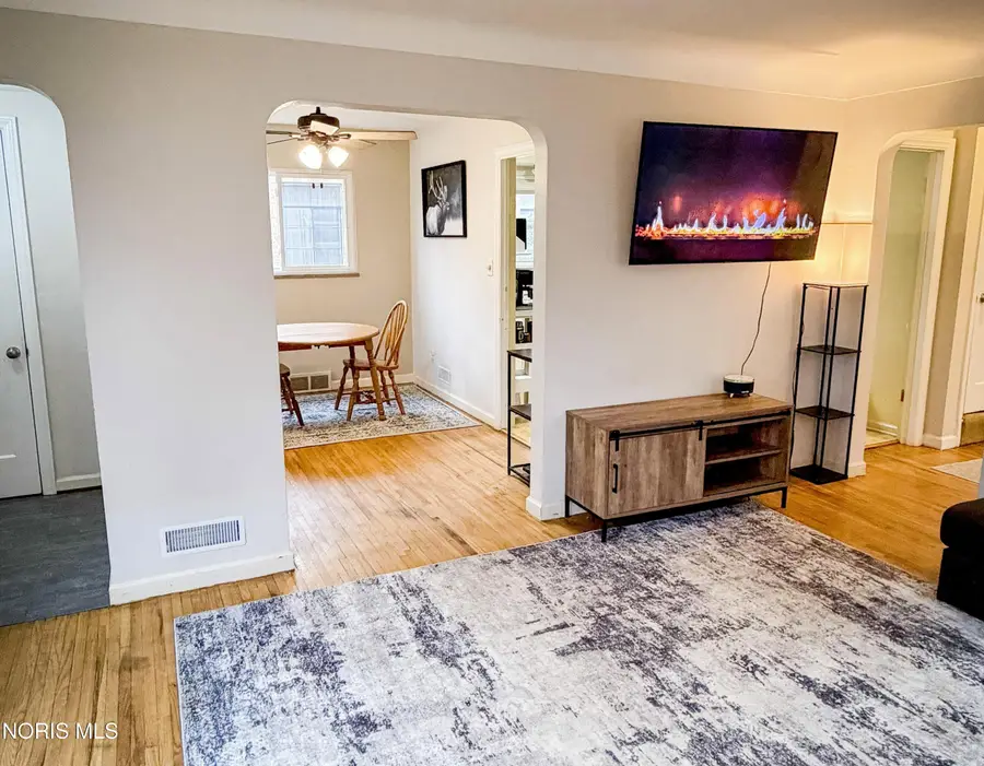 4233 Garrison Road, Toledo, OH 43613 - #3