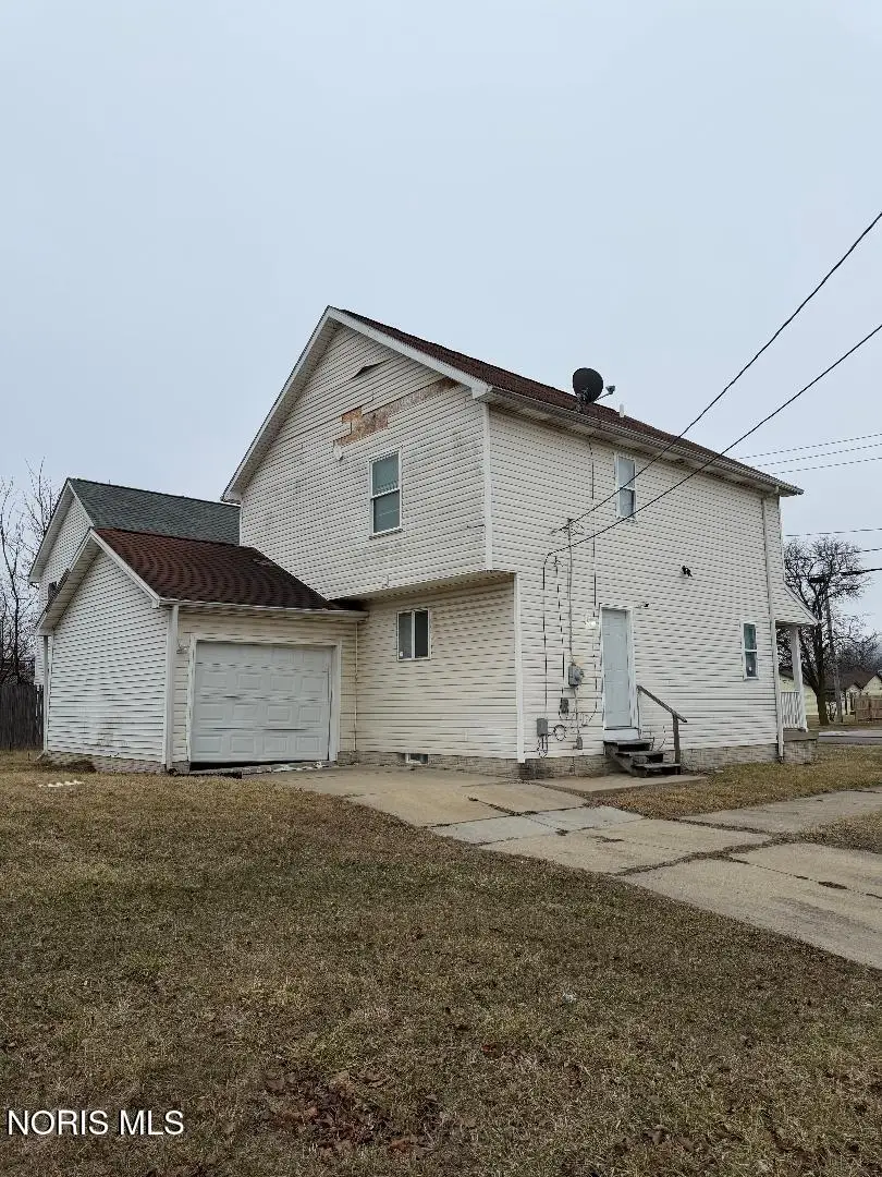 207 E Bancroft Street, Toledo, OH 43620 - #2