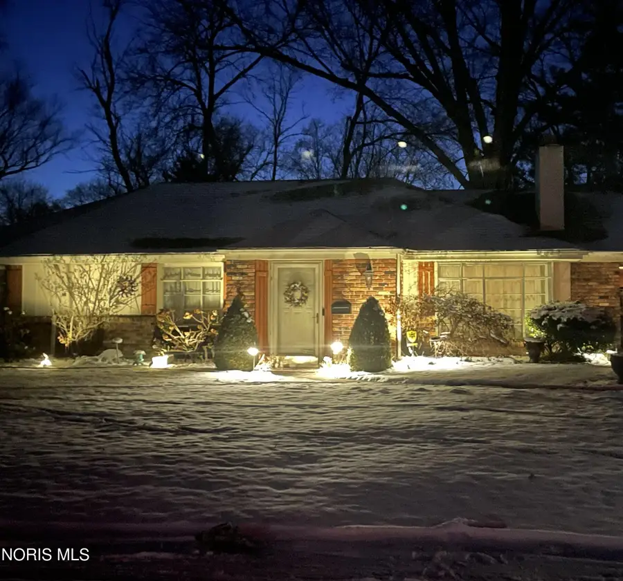 1933 Grecourt Drive, Toledo, OH 43615 - #2