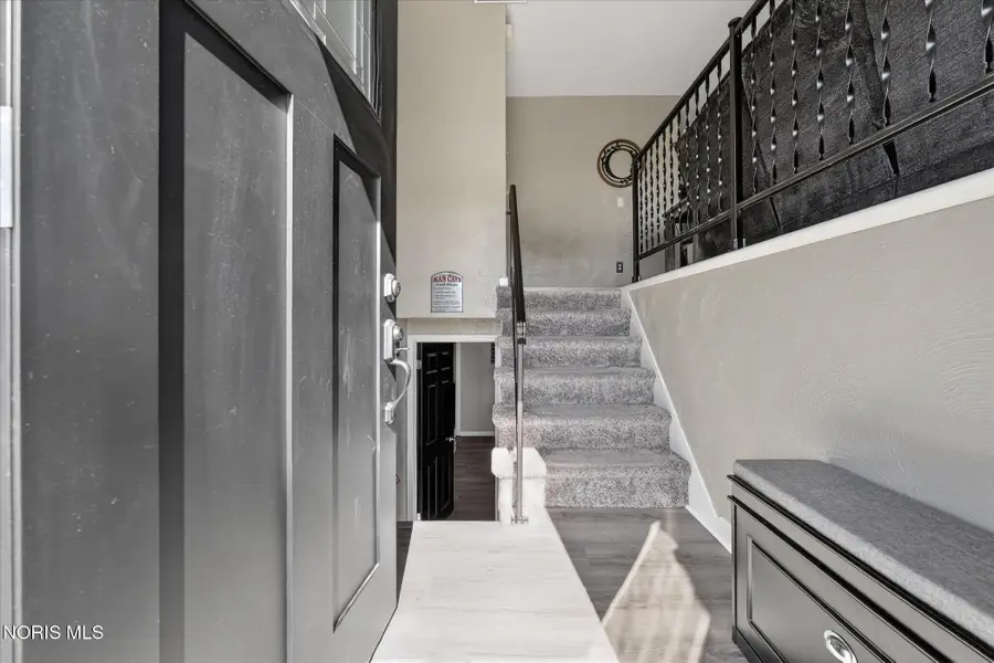 7304 Wales Road, Northwood, OH 43619 - #3