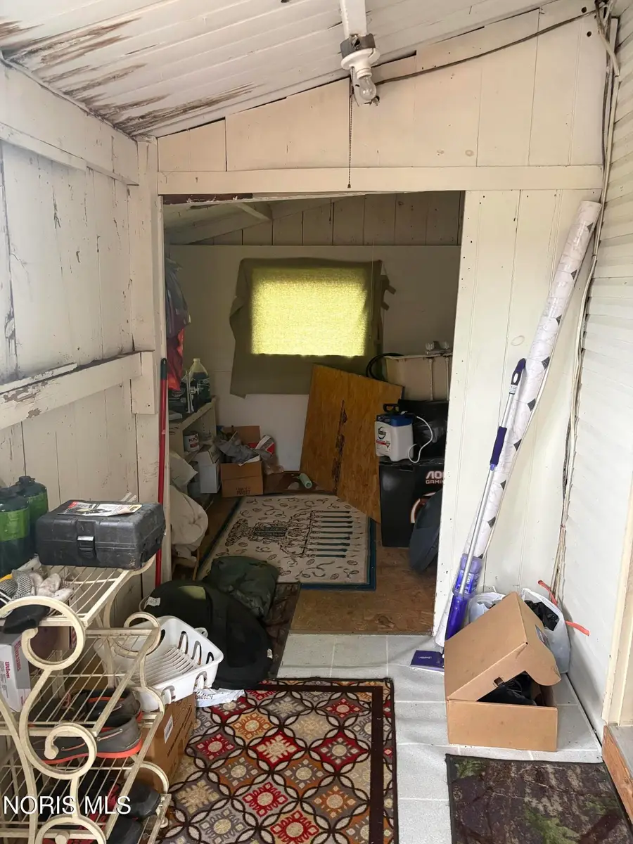 205 1/2 W Market Street, Van Buren, OH 45889 - #3