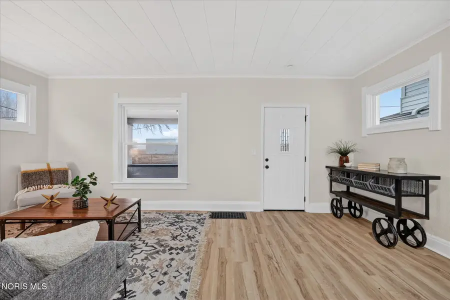 358 Spring Grove Avenue, Toledo, OH 43605 - #3