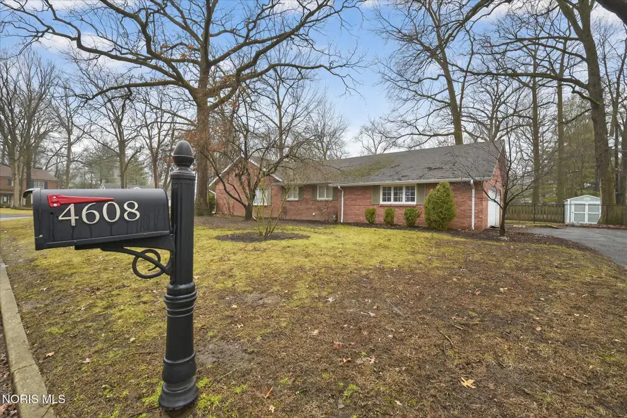 4608 Breckenridge Drive, Toledo, OH 43623 - #2