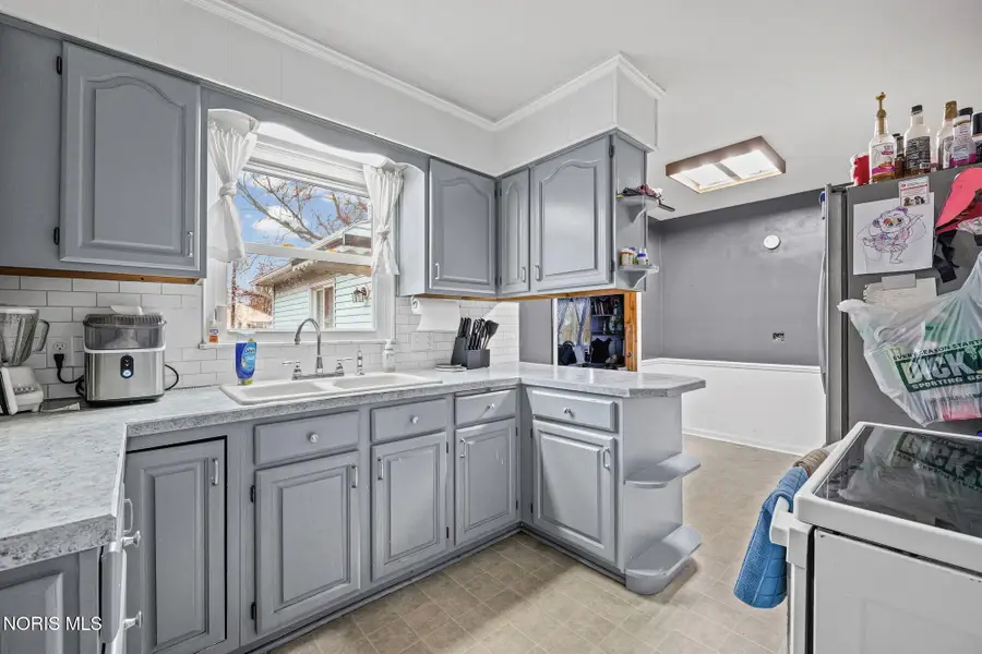 746 Linda Drive, Toledo, OH 43612 - #3