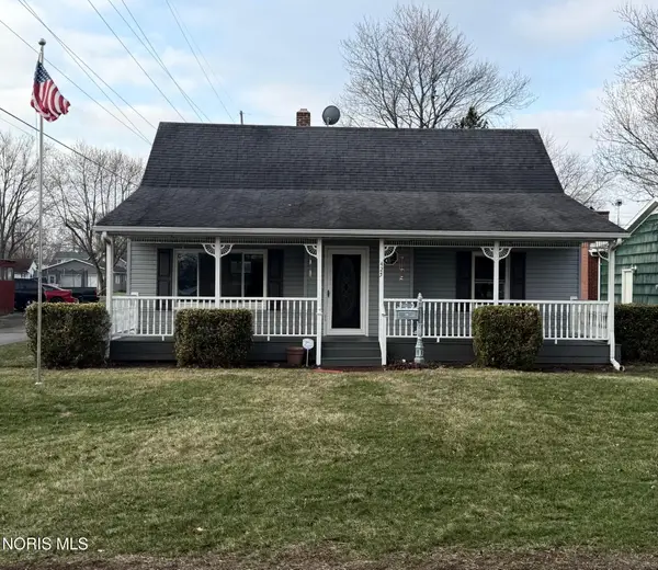 425 W Elm Street, Deshler, OH 43516