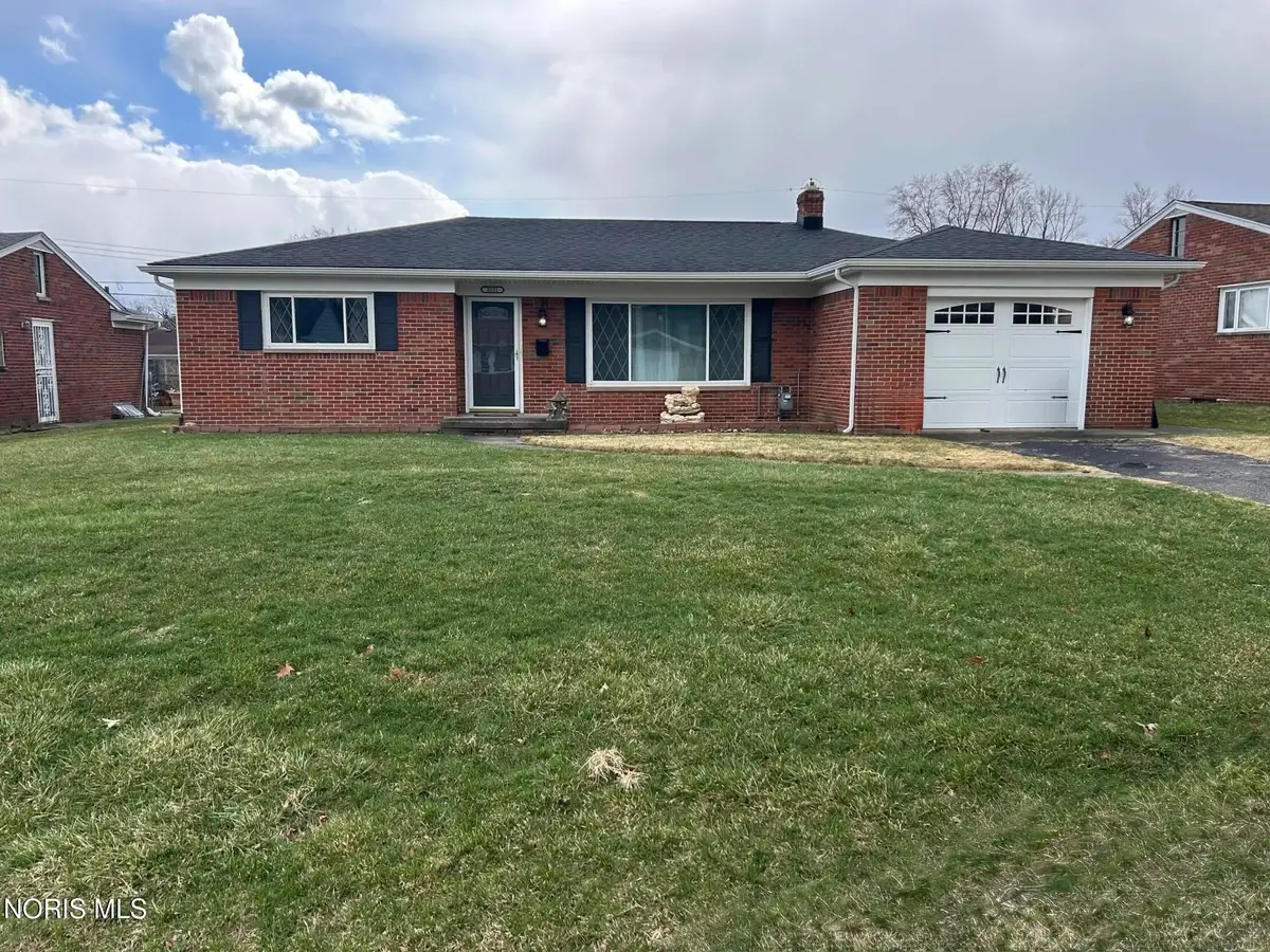 3021 Pinehurst Road, Toledo, OH 43613 - #1