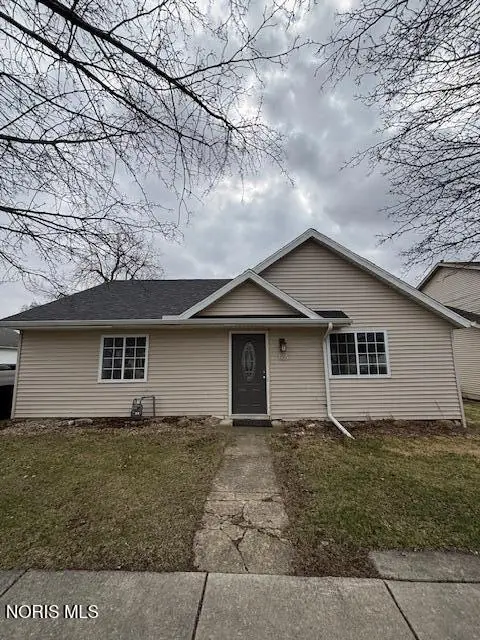 1105 1st Street, Findlay, OH 45840