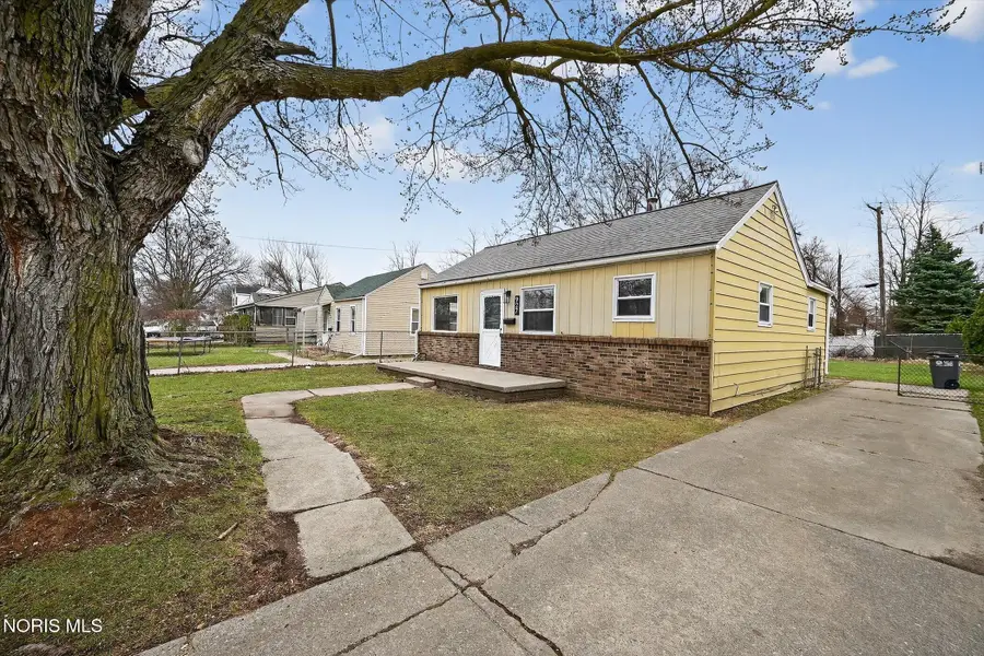 927 W Northgate Parkway, Toledo, OH 43612 - #3