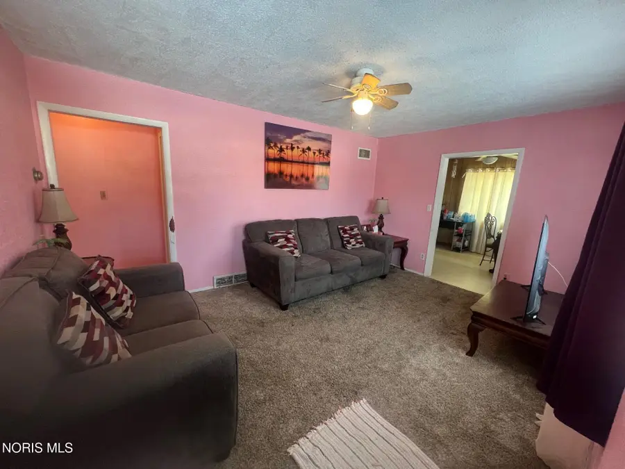 5221 Melvin Drive, Toledo, OH 43615 - #3