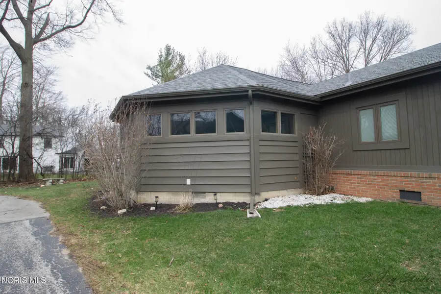 1 Abbey Road, Perrysburg, OH 43551 - #2