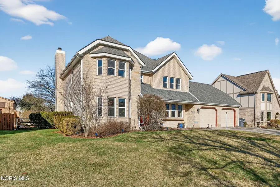 425 S Ridge Drive, Perrysburg, OH 43551 - #3
