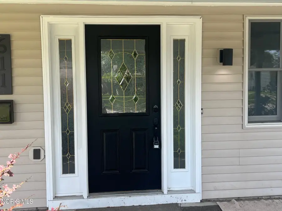 611 Greenfield Drive, Maumee, OH 43537 - #2