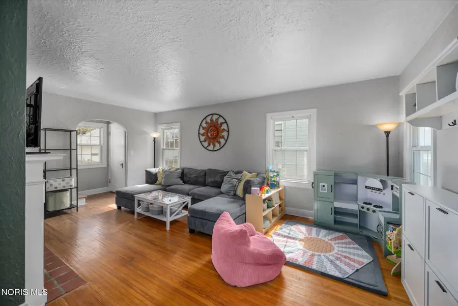 3848 Drummond Road, Toledo, OH 43613 - #3