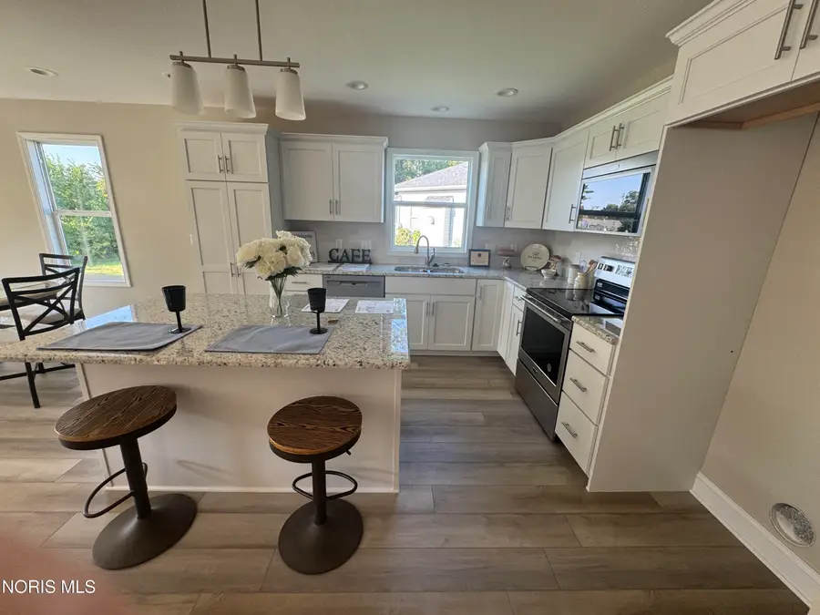 1053 Plum Grove Lane, Toledo, OH 43615 - #2